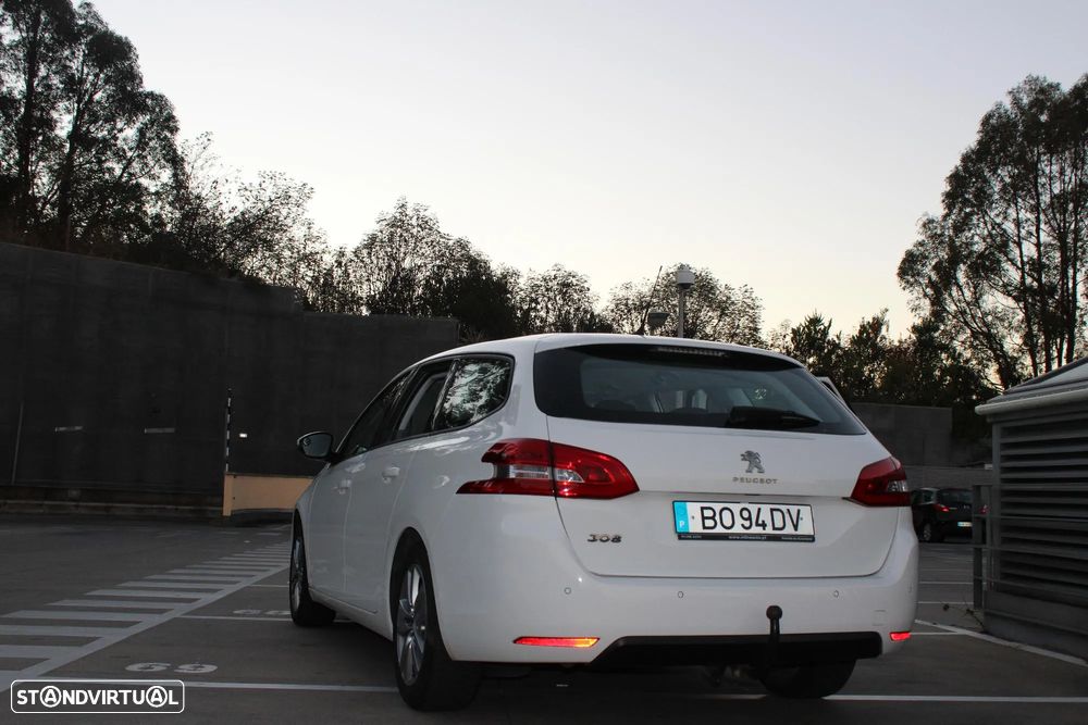 Peugeot 308 SW BlueHDi 130 EAT8 Style - 13