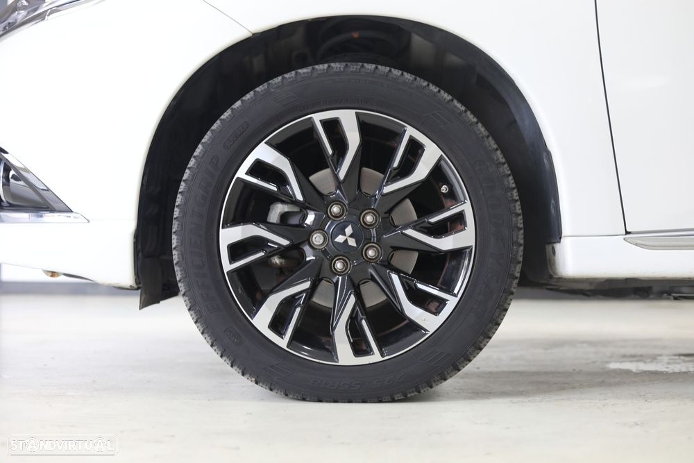 Mitsubishi Outlander - 33