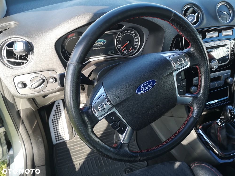 Ford Mondeo 2.5 Titanium S - 24