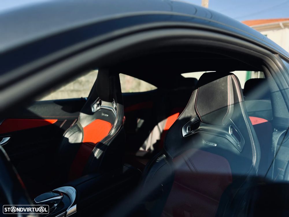 Mercedes-Benz C 63 AMG S Speedshift 7G-MCT - 24