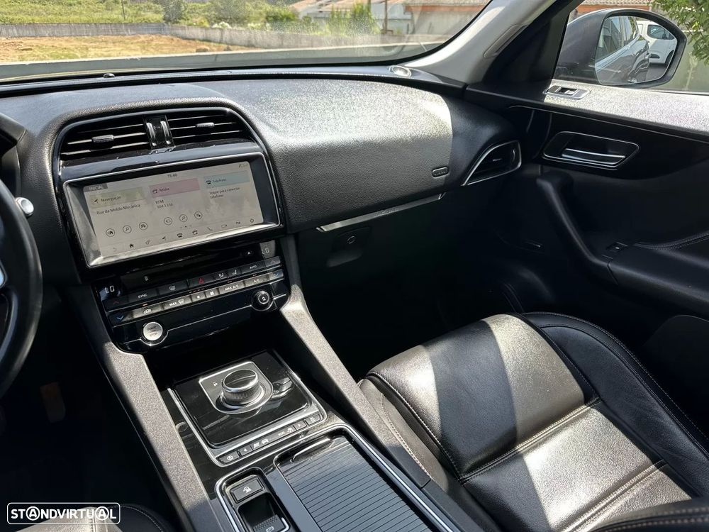 Jaguar F-Pace 20d AWD Aut. R-Sport - 40