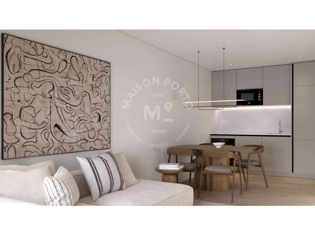 Apartamento T1 com Varanda e Lugar de Estacionamento inserido em Co... - Grande imagem: 3/33