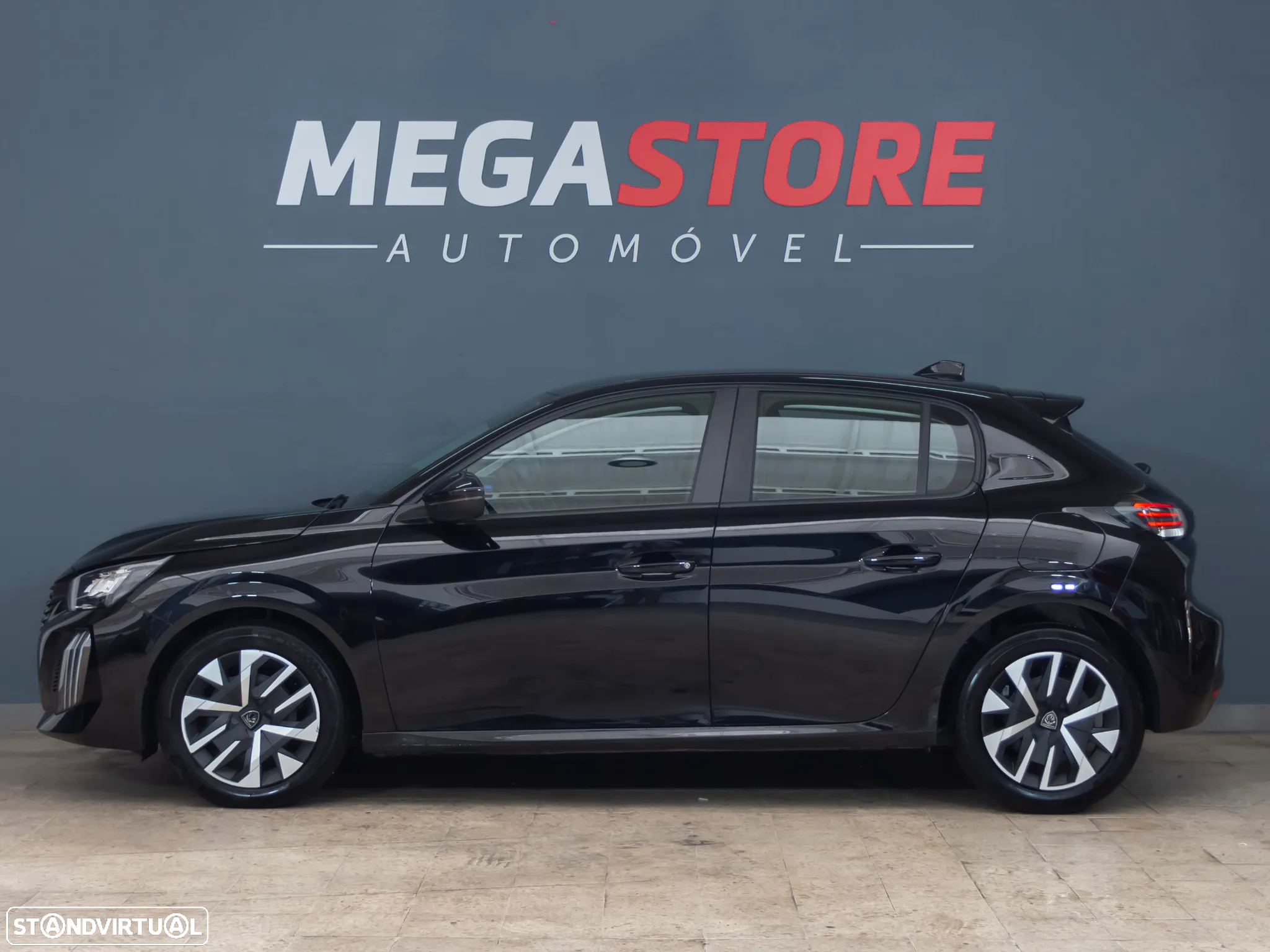 Peugeot 208 1.2 PureTech Active - 4