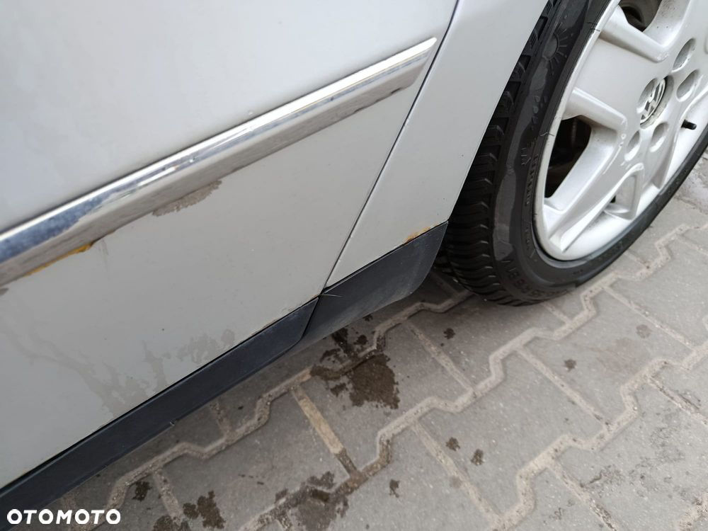 Volkswagen Passat 2.0 TDI Trendline - 7