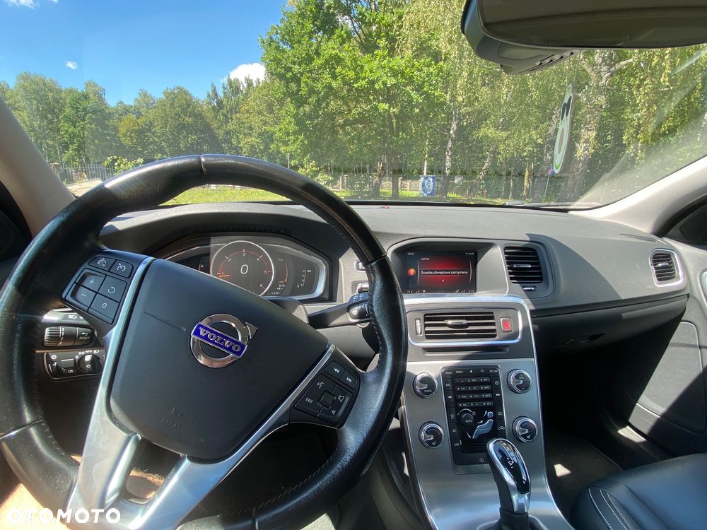 Volvo V60 D4 Drive-E Dynamic Edition (Momentum) - 8