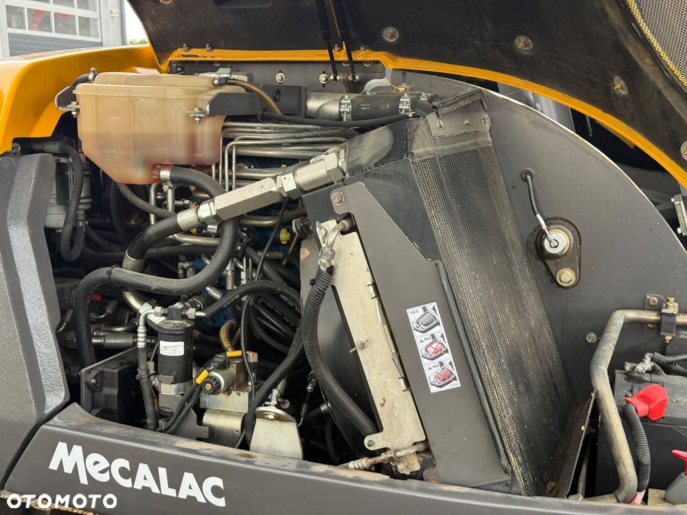 Mecalac 10MCR - 11