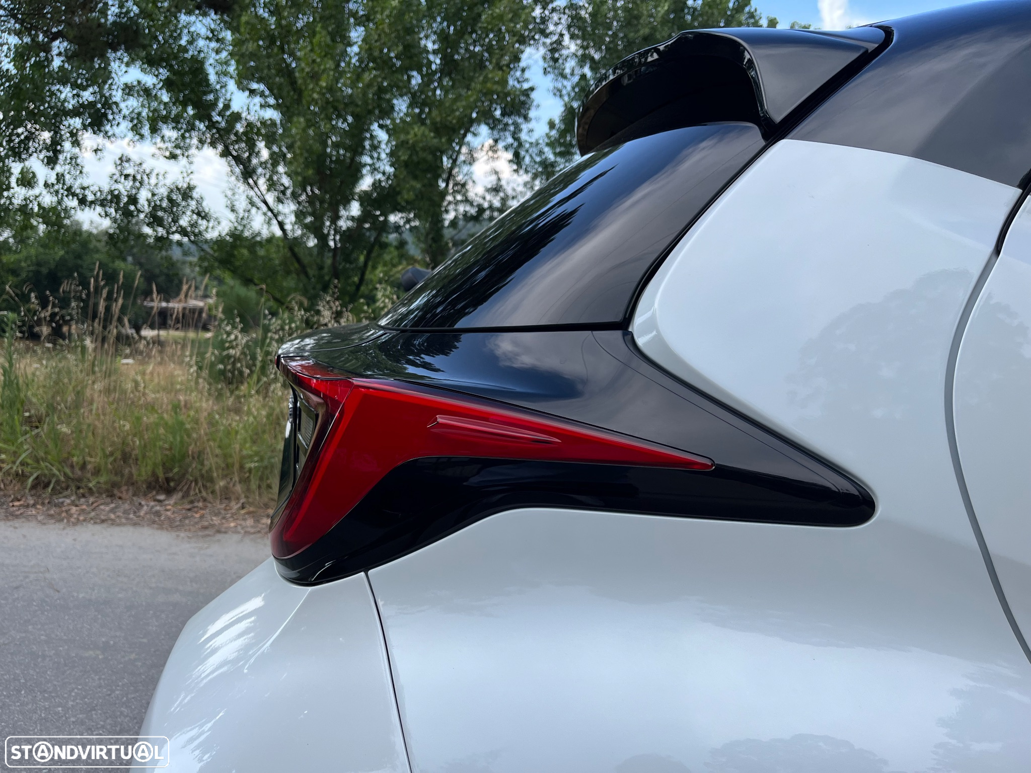 Toyota Yaris 1.5 HDF Premier Edition - 16