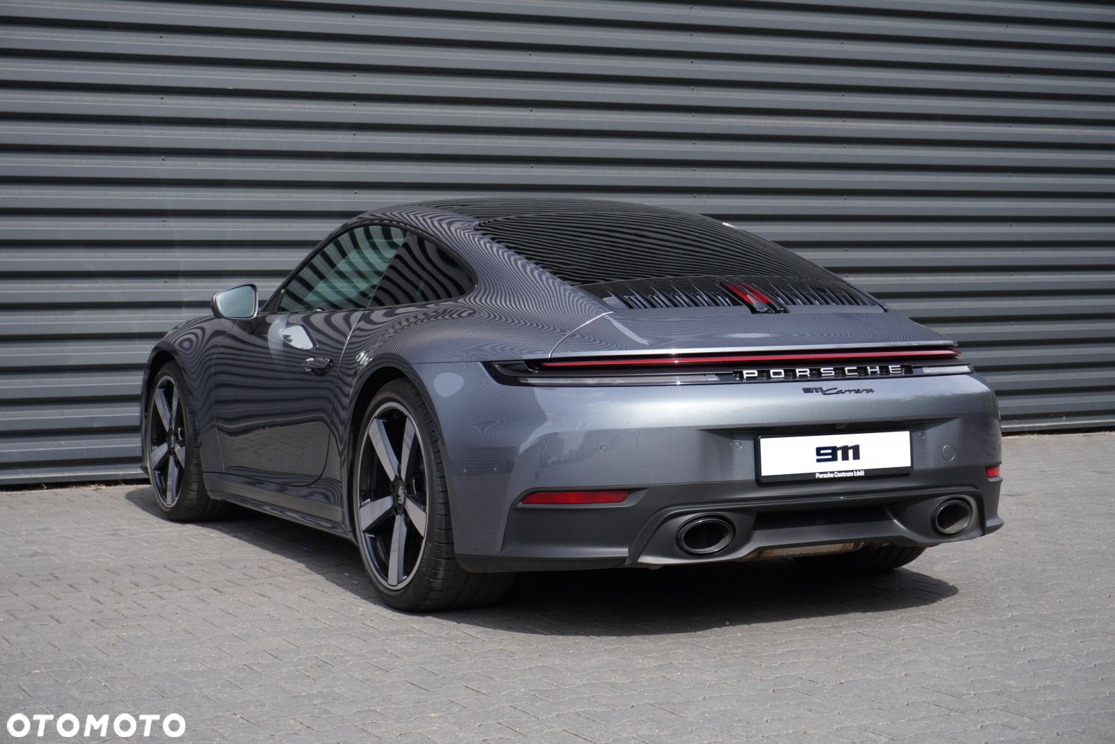 Porsche 911 Carrera - 5