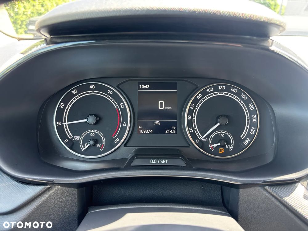 Skoda Fabia 1.0 TSI Ambition - 8