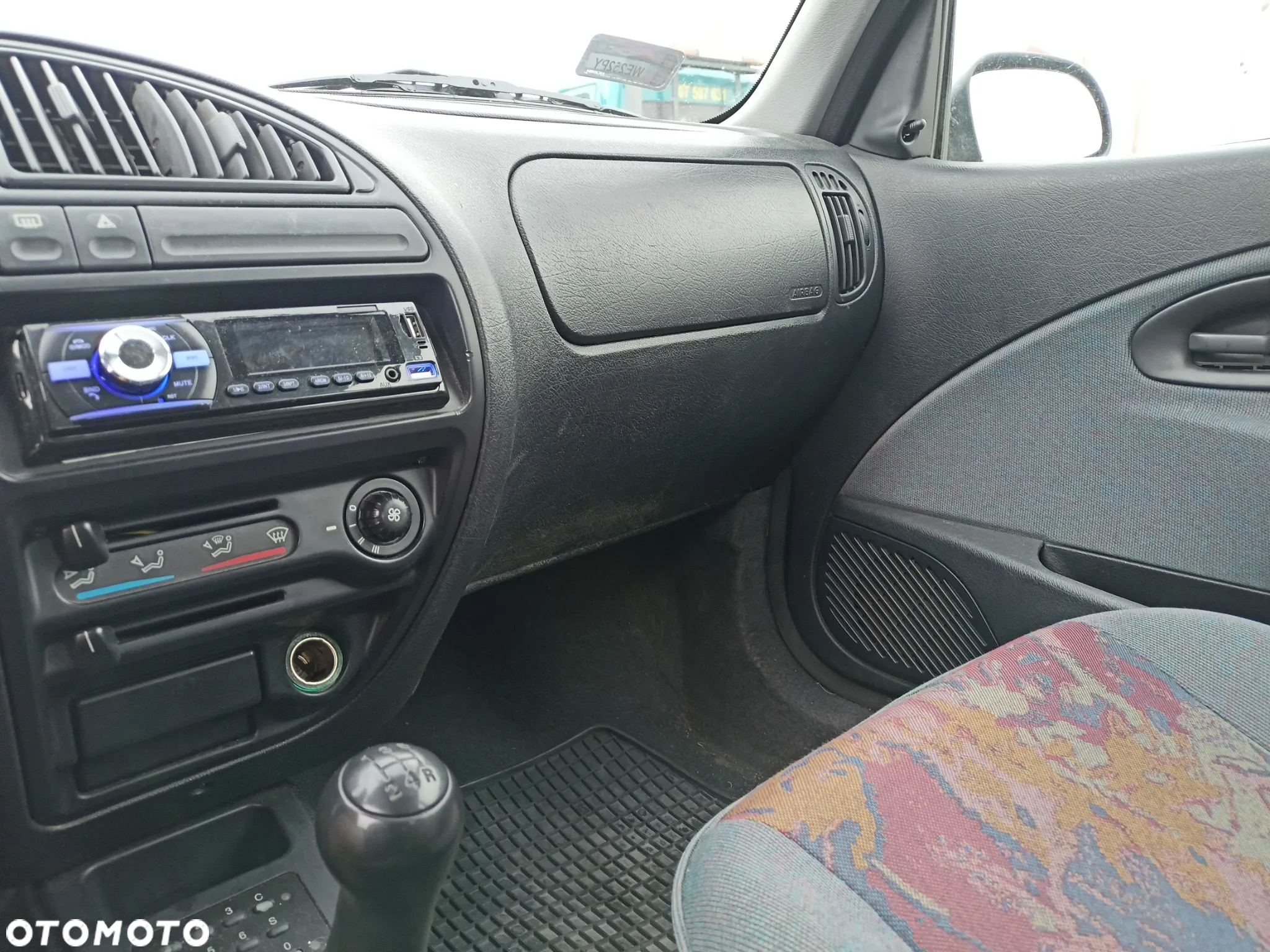 Citroën Saxo - 11