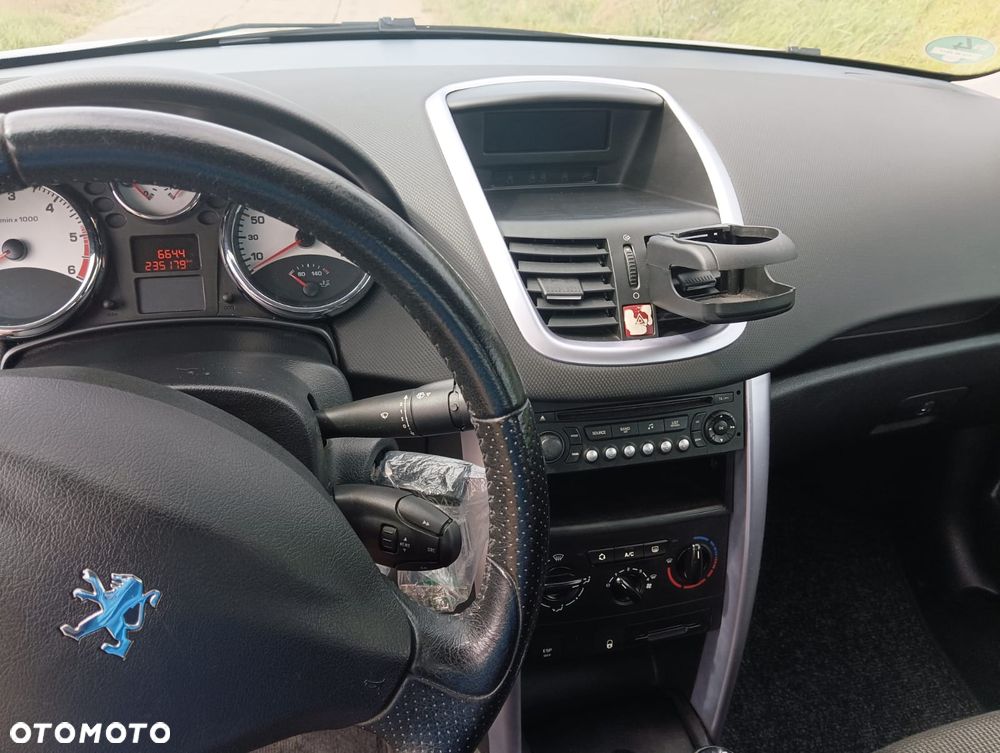 Peugeot 207 CC FAP 110 (Blue Lion) Sport - 8