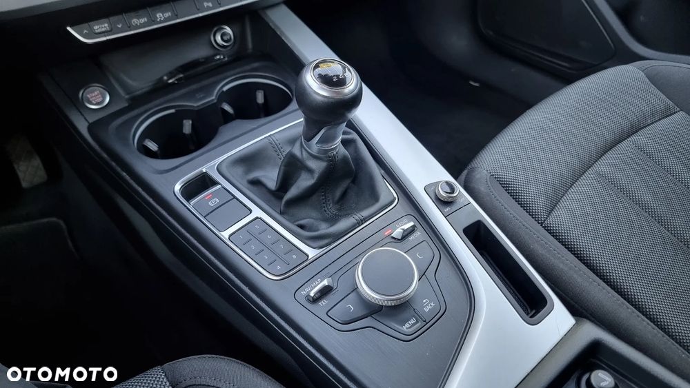 Audi A4 Avant 2.0 TFSI ultra - 27