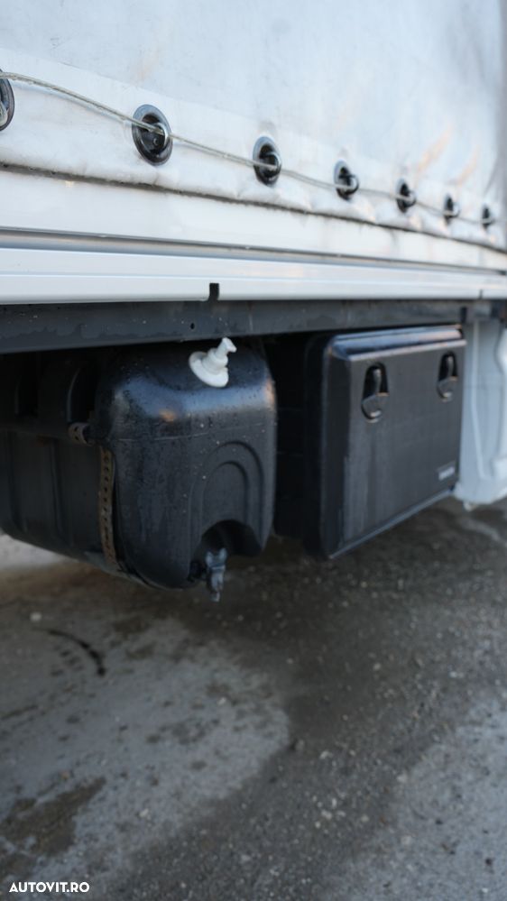 Volkswagen Crafter 3.5 CD Bena L4 4M 103kW - 13