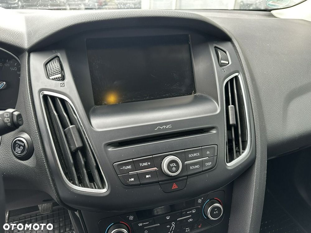 Ford Focus 1.0 EcoBoost Titanium Business - 10
