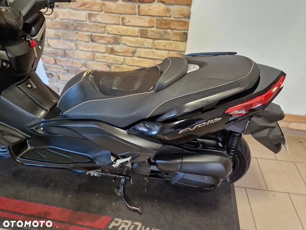 Yamaha X-max - 19