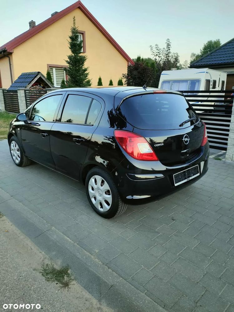 Opel Corsa 1.4 16V Color Edition - 2