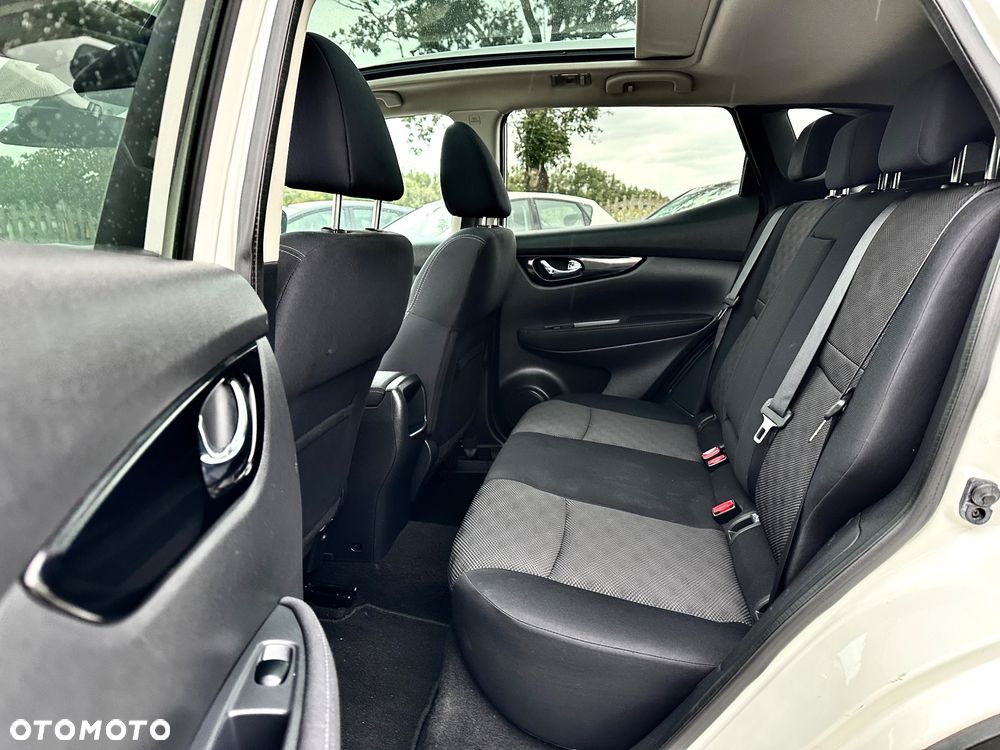 Nissan Qashqai 1.5 dCi Tekna+ - 10