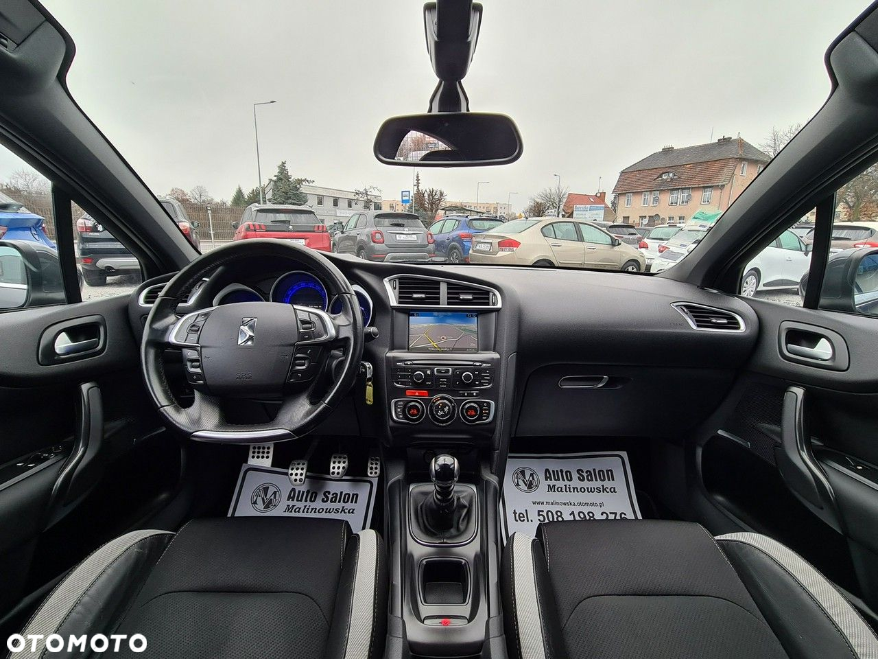 Citroën DS4 e-HDi 115 SoChic - 11
