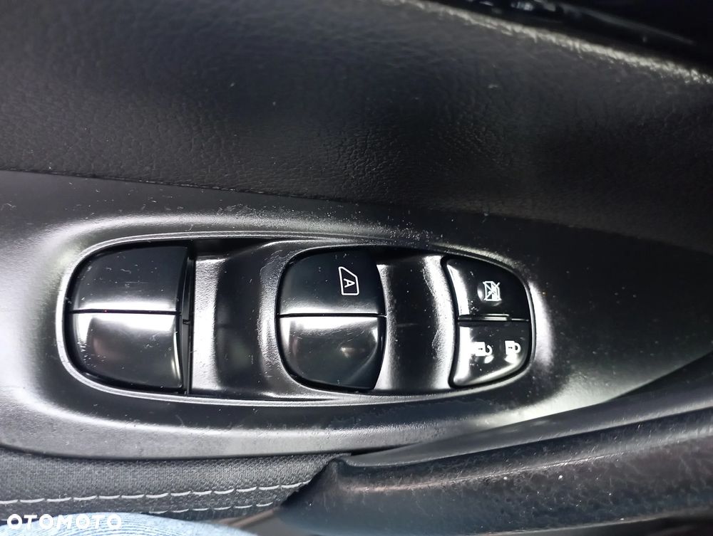 Nissan Qashqai 1.2 DIG-T Acenta - 19