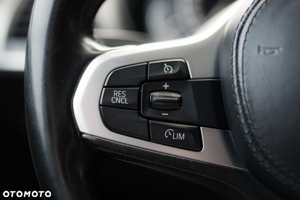 BMW X3 xDrive20d - 24