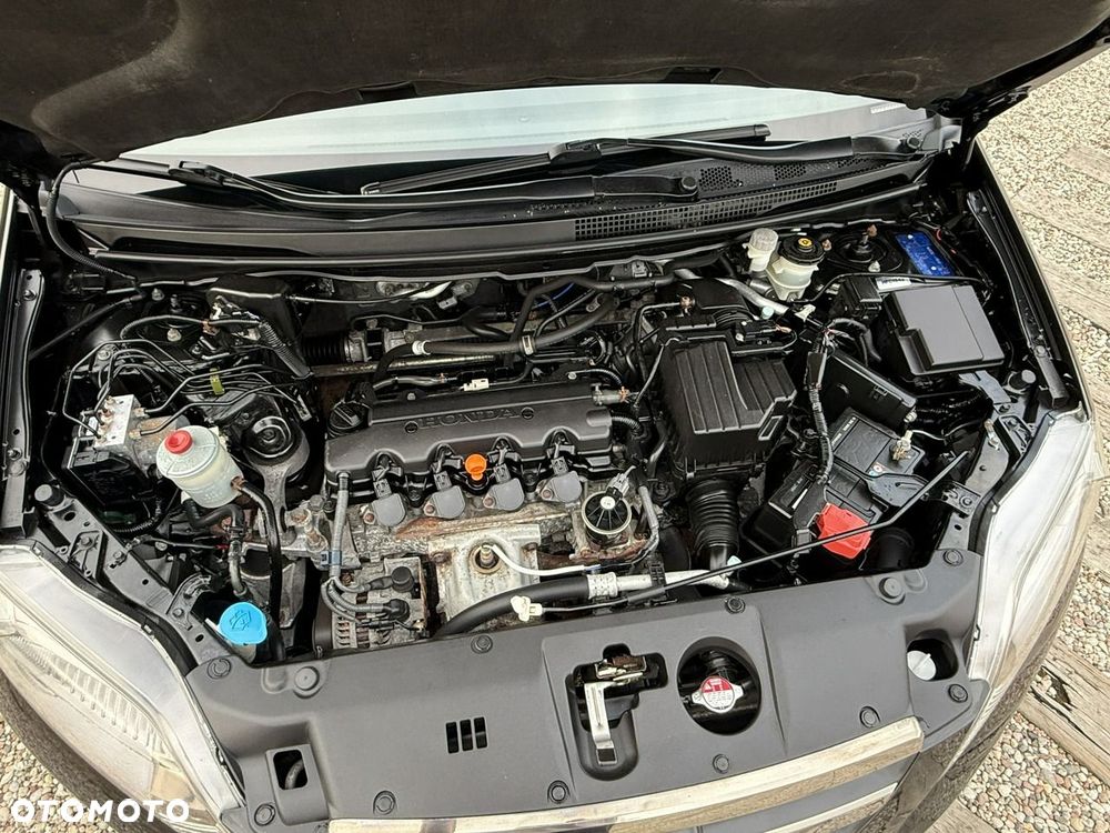 Honda FR-V - 8