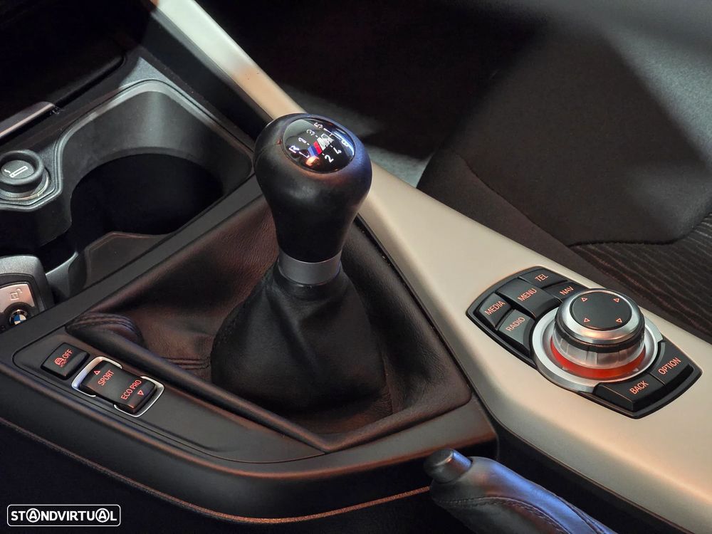 BMW 116 d Pack M - 35