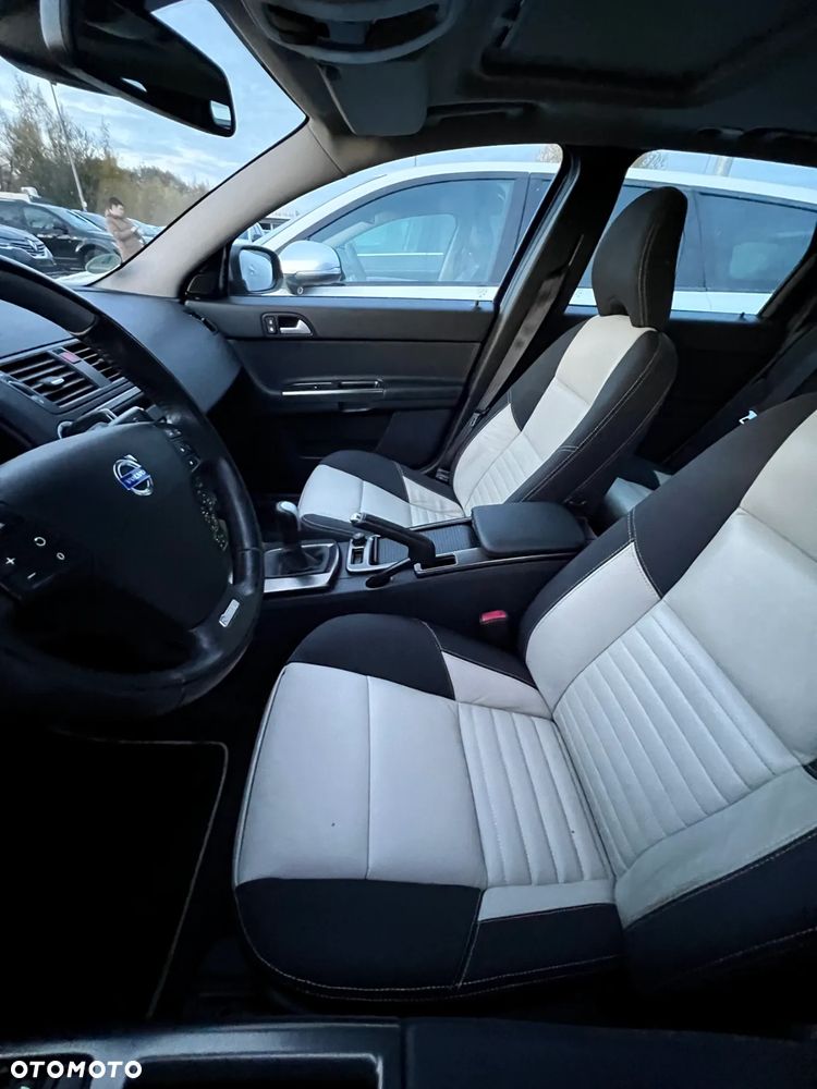 Volvo V50 2.0 RDesign Edition - 11