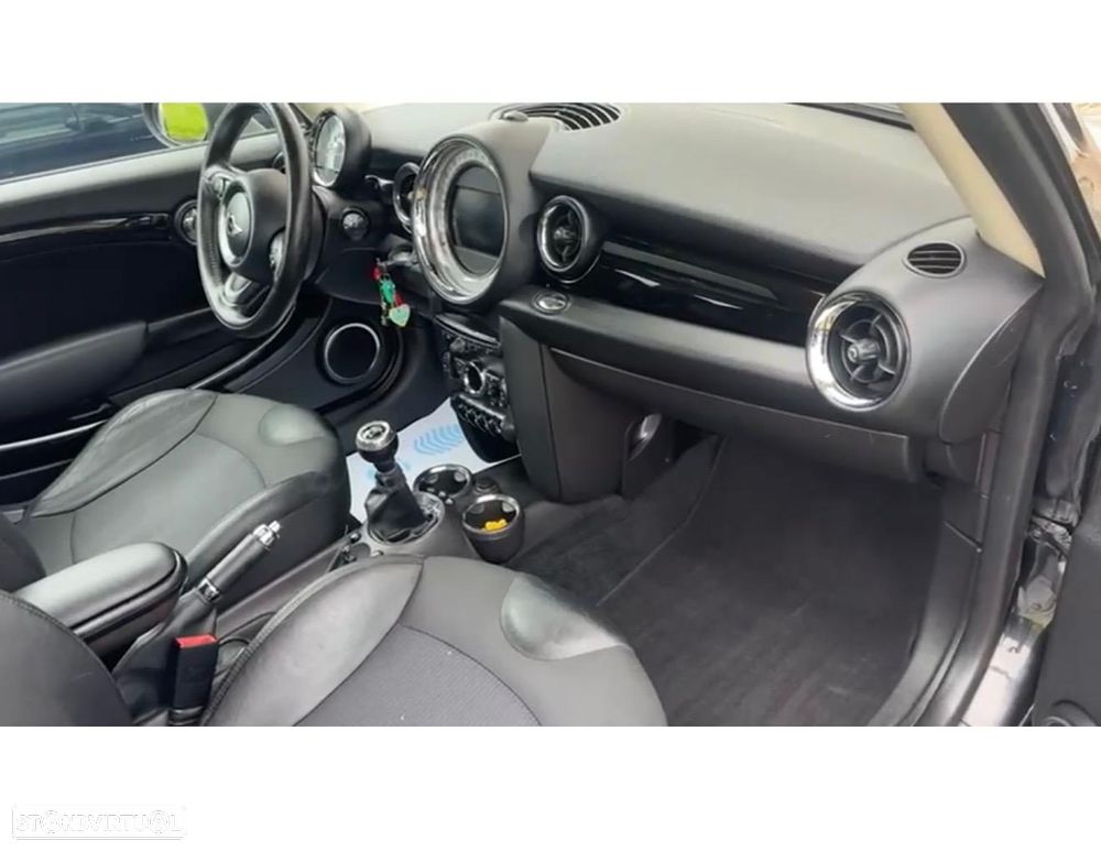 MINI Clubman Cooper SD - 8