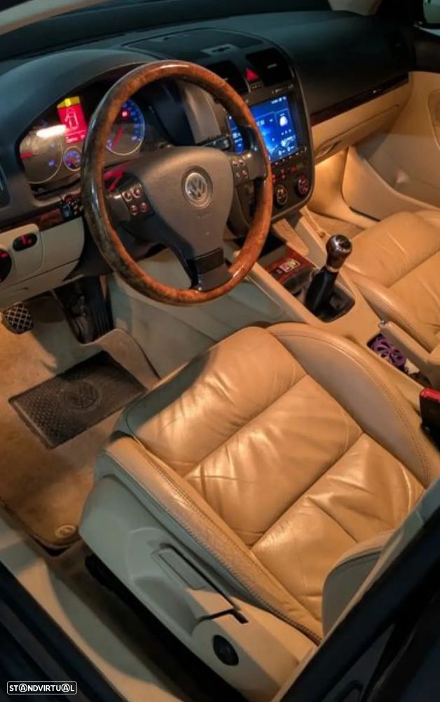 VW Golf 2.0 TDi GT - 8