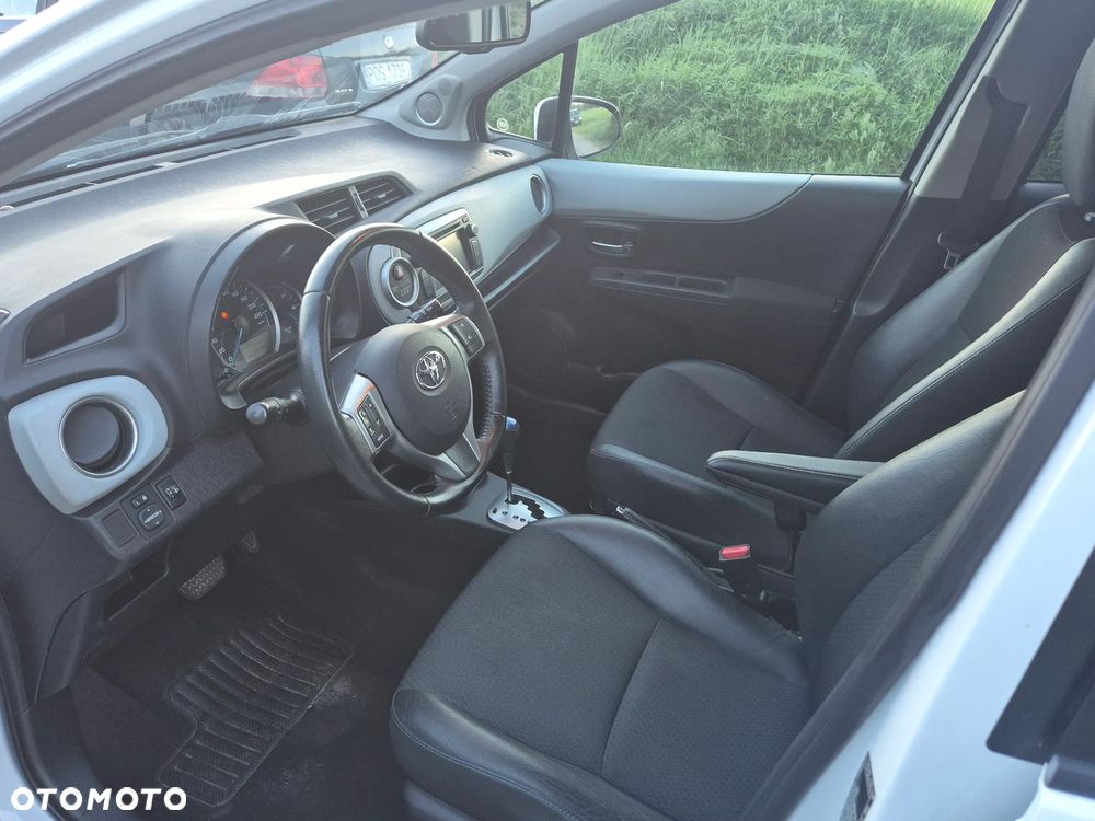 Toyota Yaris 1.5 VVT-i Style Selection - 8