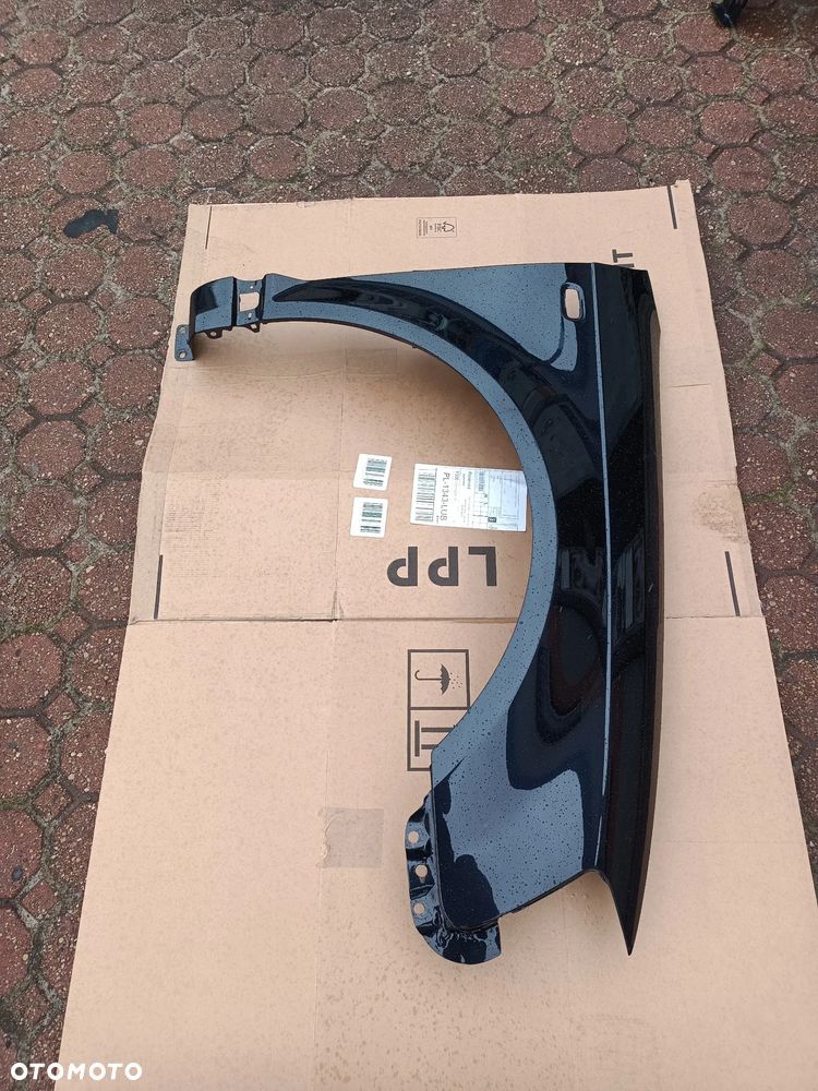 Błotnik przód prawy Audi A3 8p LZ9Y czarna perła - 1