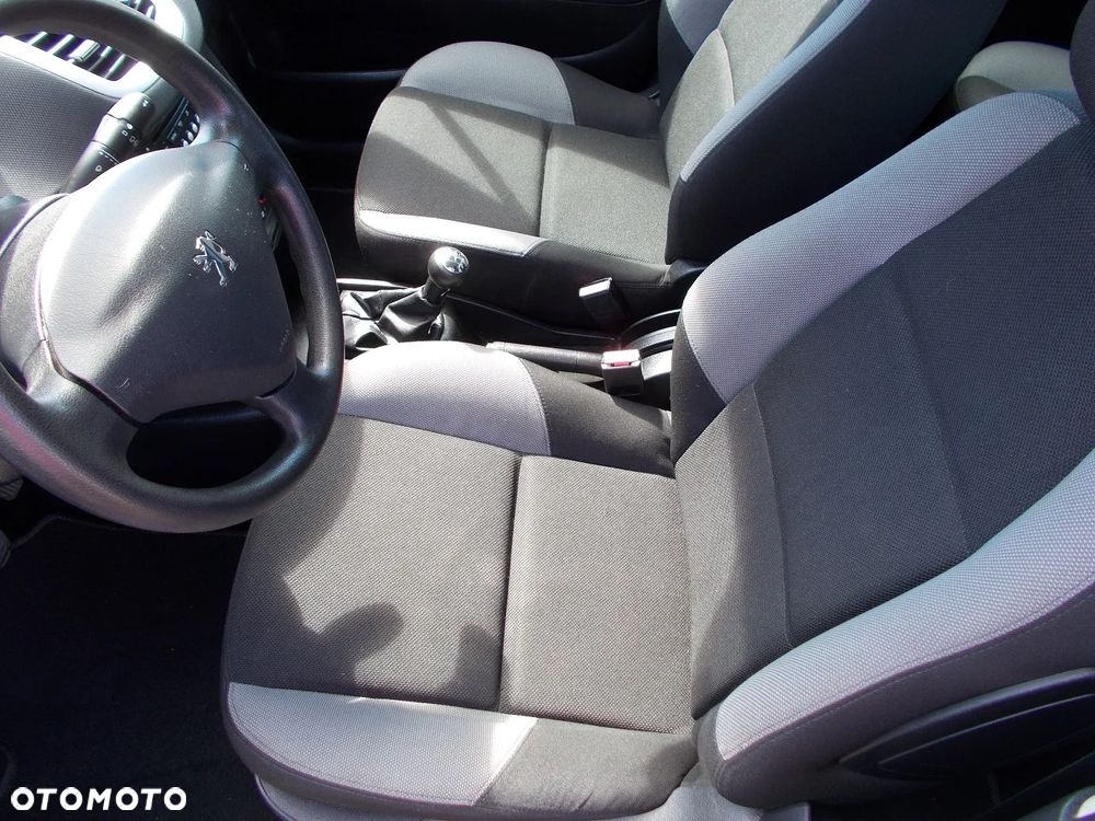 Peugeot 207 75 Tendance - 18