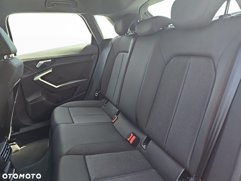 Audi A3 Sportback 35 TFSI mHEV Advanced S tronic - 30