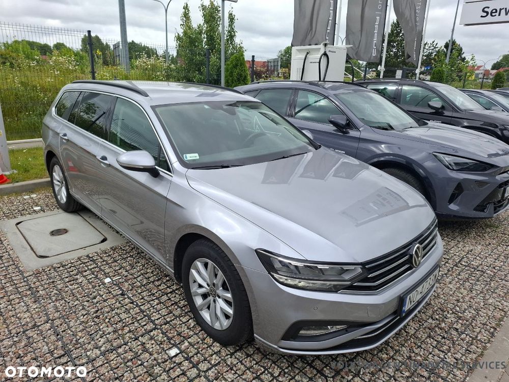 Volkswagen Passat 2.0 TDI EVO Business DSG - 2