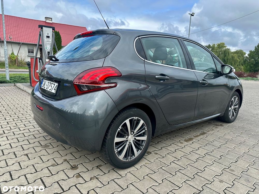 Peugeot 208 1.2 PureTech Allure - 4