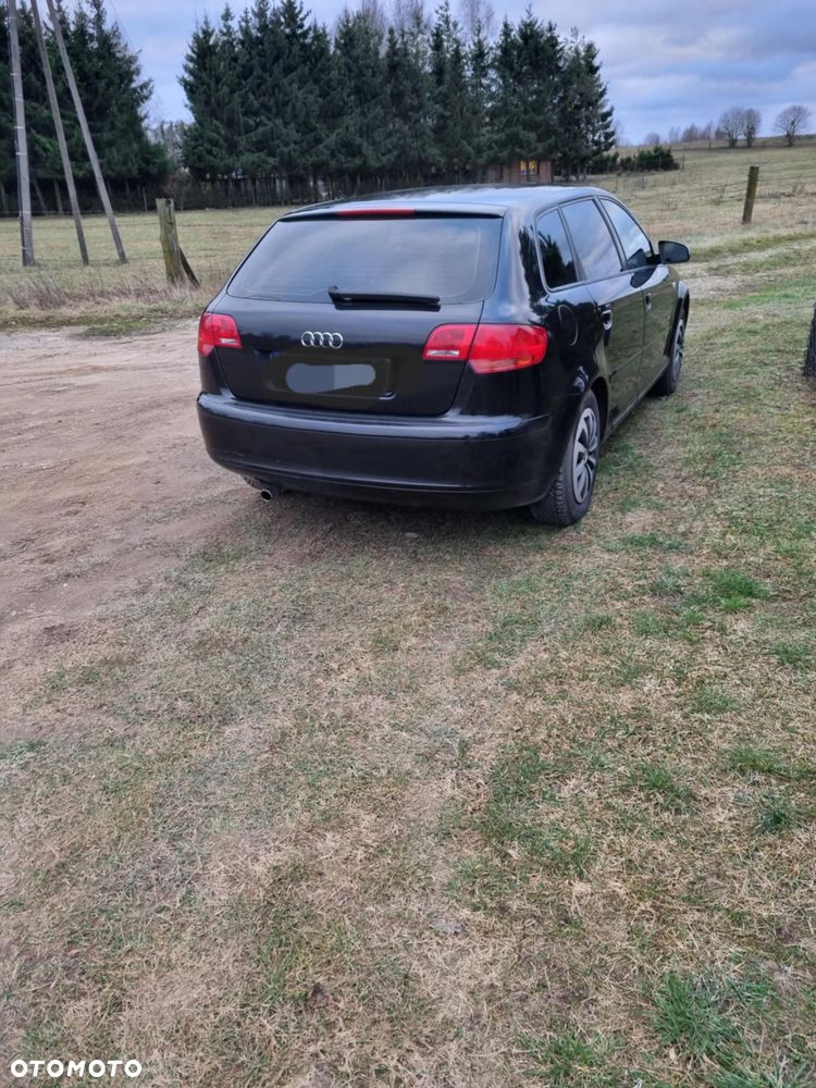 Audi A3 Sportback 1.6 FSI Ambition - 2