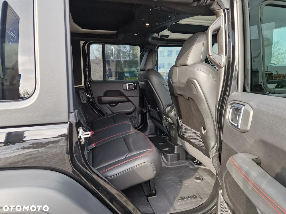 Jeep Wrangler Unlimited GME 2.0 Turbo Rubicon - 17