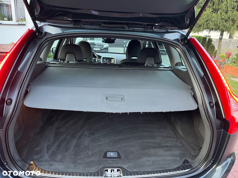 Volvo XC 60 D4 Geartronic Momentum - 16