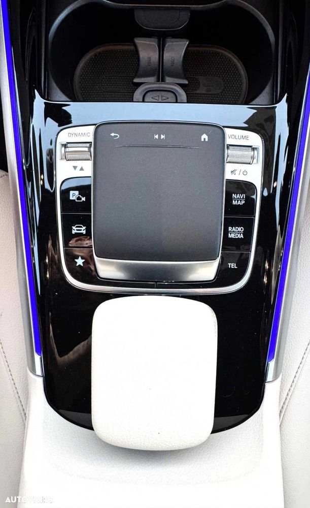 Mercedes-Benz GLB - 27