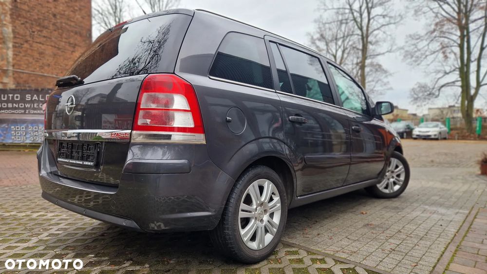Opel Zafira - 3