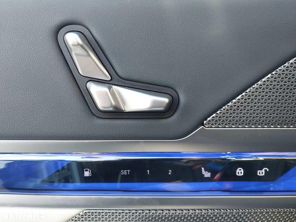 BMW M7 M760e xDrive - 12