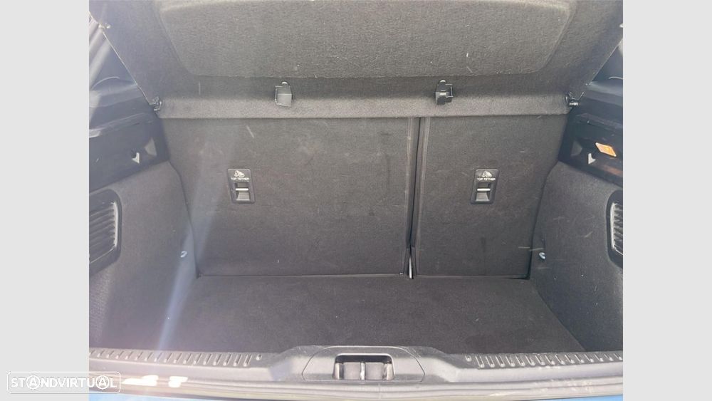 Ford Focus 1.0 EcoBoost MHEV ST-Line - 17