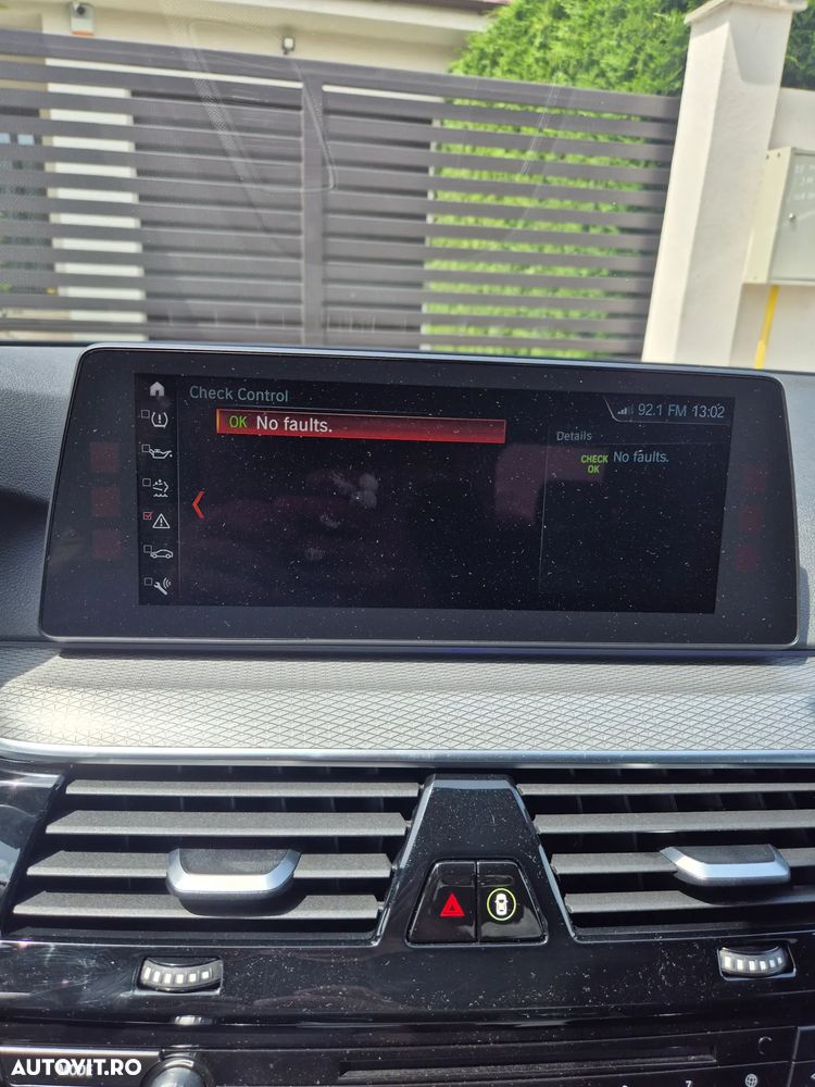 BMW Seria 5 520d xDrive AT - 11