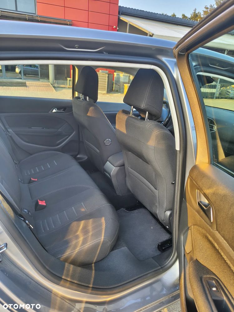 Peugeot 308 125 THP Allure - 12