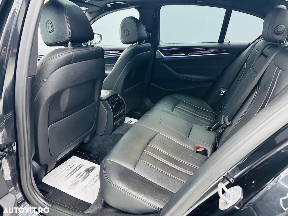 BMW Seria 5 520i Aut. Luxury Line - 7