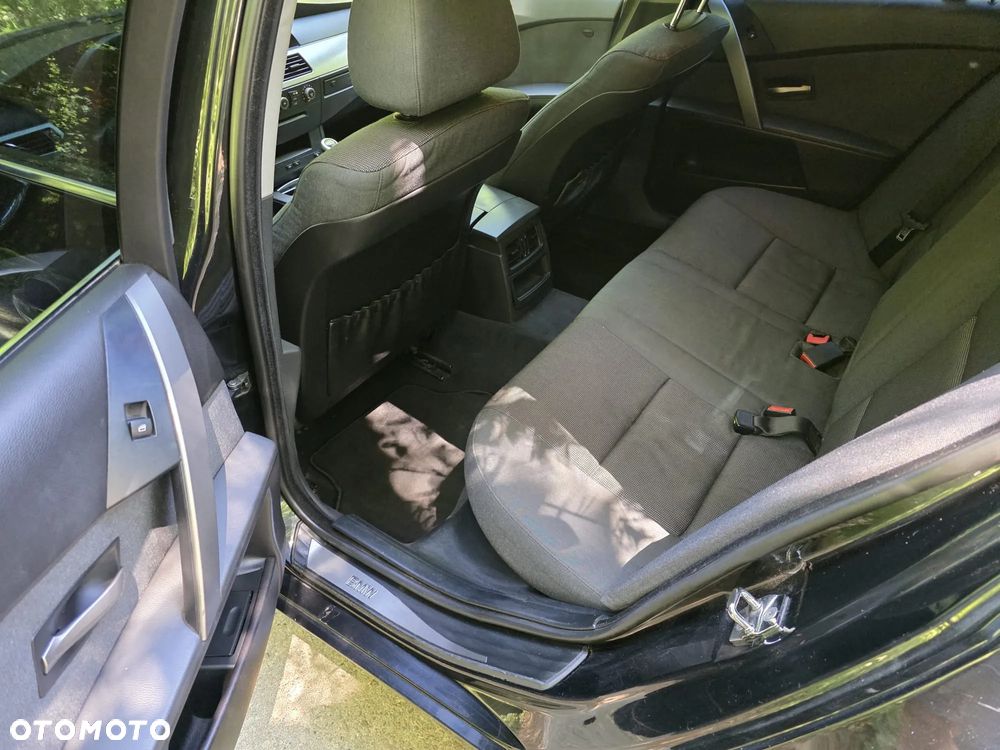 BMW Seria 5 520i - 12