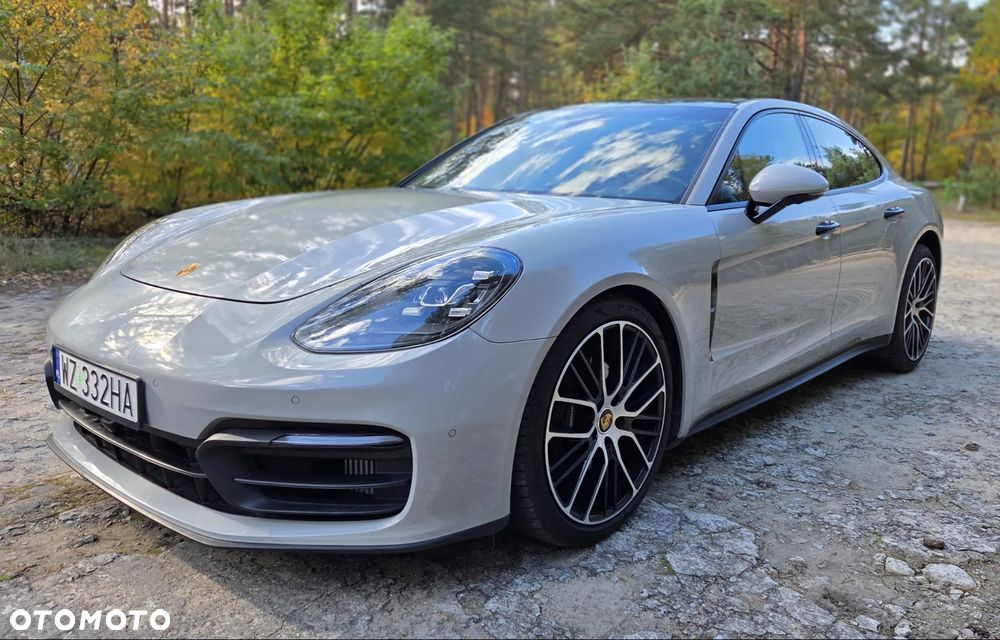Porsche Panamera Standard - 1