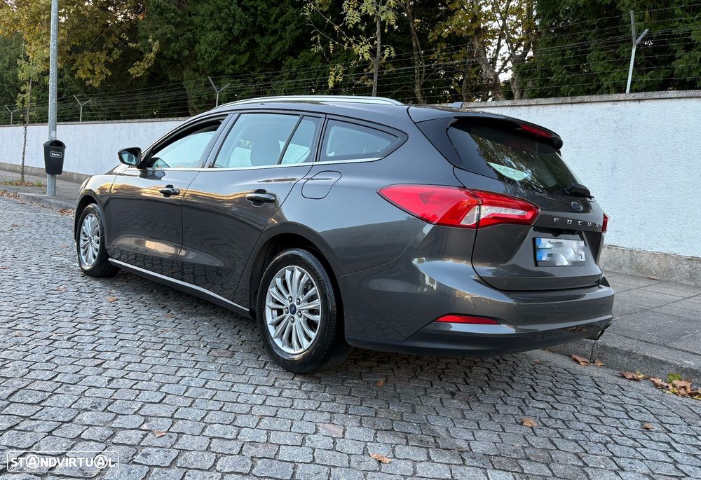 Ford Focus SW 1.5 TDCi EcoBlue Business - 4