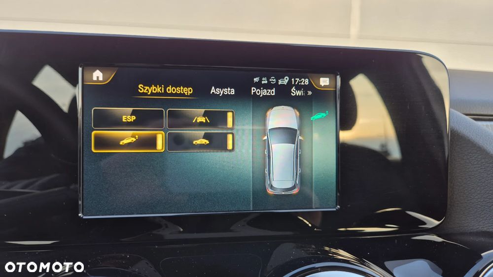 Mercedes-Benz Klasa B 180 Style 7G-DCT - 23