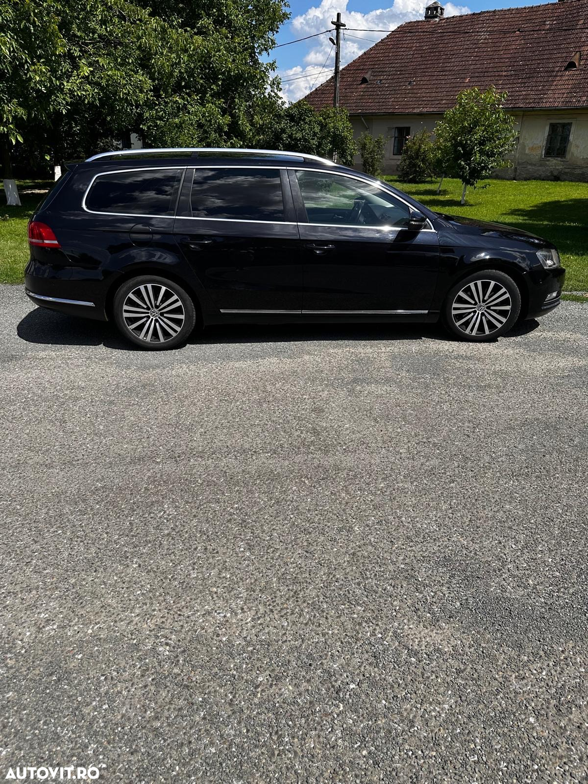 Volkswagen Passat Variant 2.0 Blue TDI DSG SCR Highline - 9